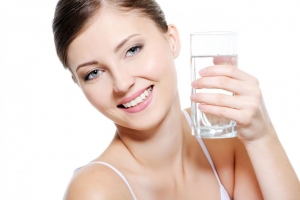 Top 10 Lợi ích khi uống nước vào buổi sáng bạn nên biết