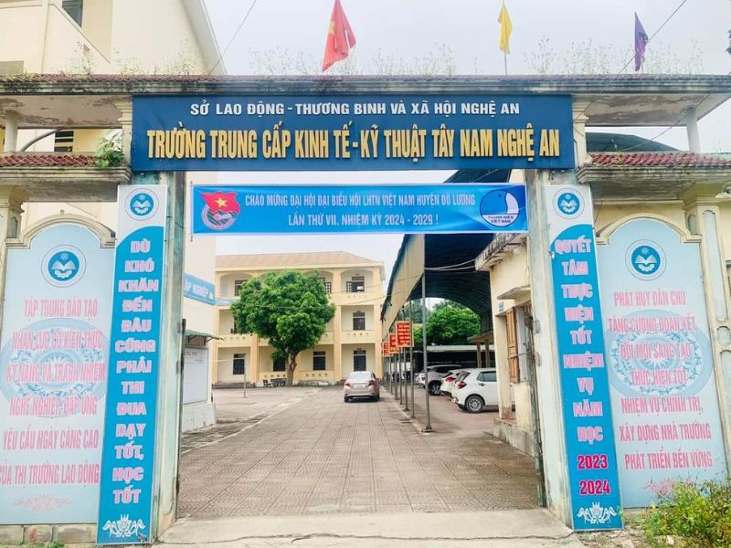 Trường Nào Dạy Nghề Trồng Nấm Uy Tín Ở Nghệ An? 28