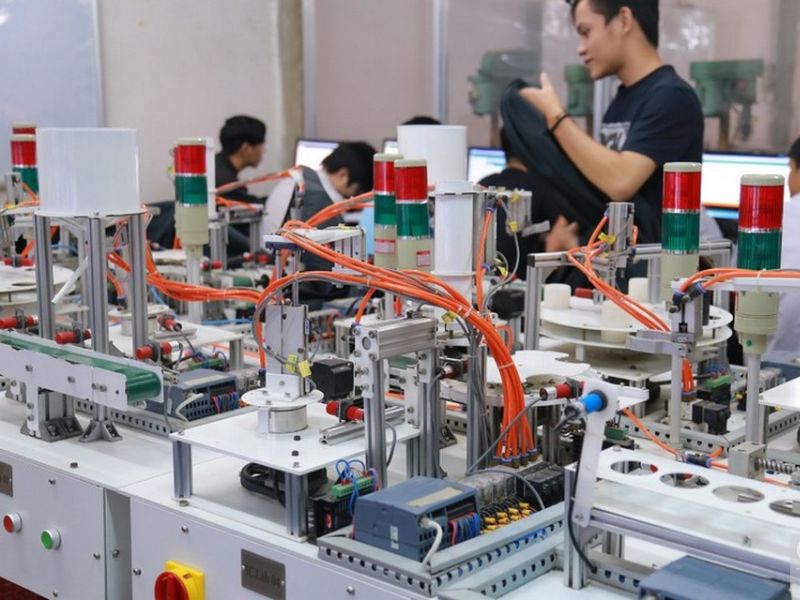 Học Nghề Điện Tử Công Nghiệp Ở Đâu Tốt Tại Nghệ An? Cơ Hội Việc Làm Và Địa Chỉ Đào Tạo Uy Tín 8